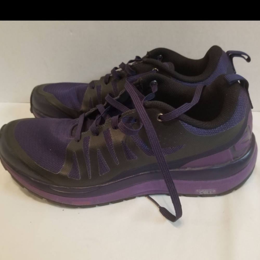 Salomon Women's Purple and Black Sneakers